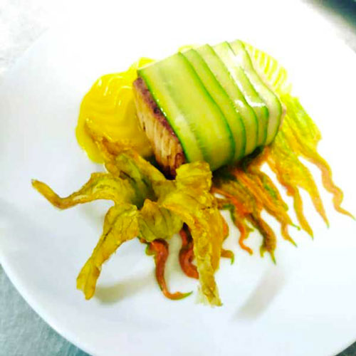 Salmone con Fiori di Zucca i Zucchine